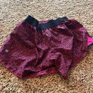 Lululemon reversible short size 6. I don’t think I ever wore. Pink and multi